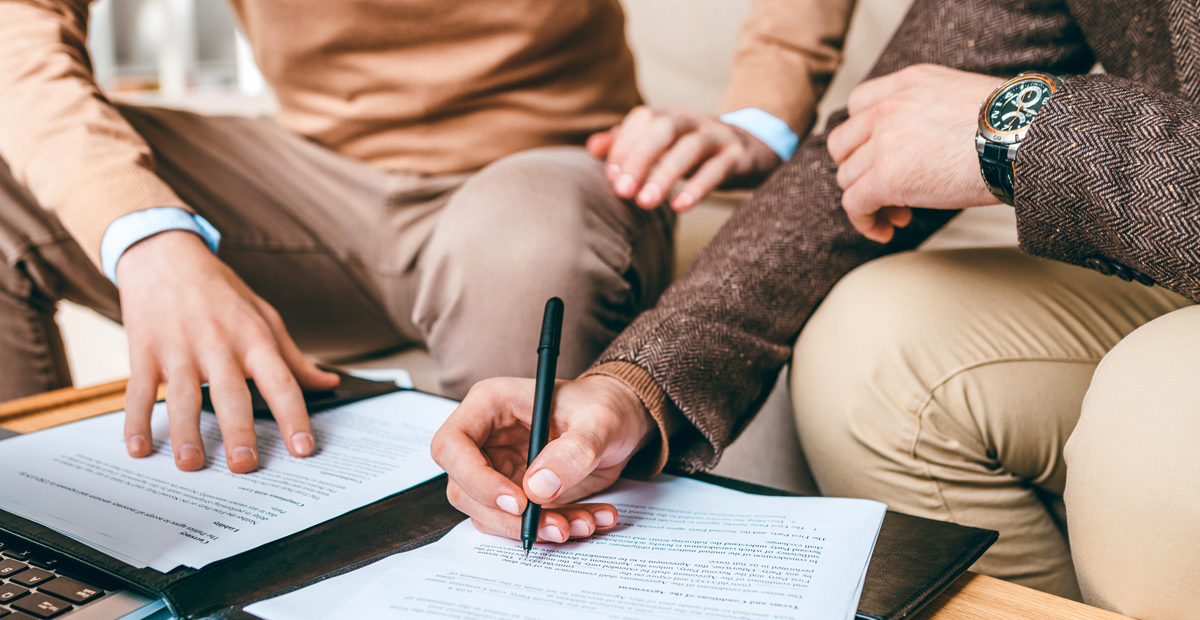 Шпионские часы с камерой на встрече скрытая запись.